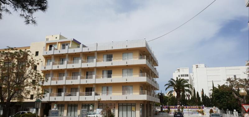 Bj Bei Juan Hostal S'Illot  Eksteriør bilde